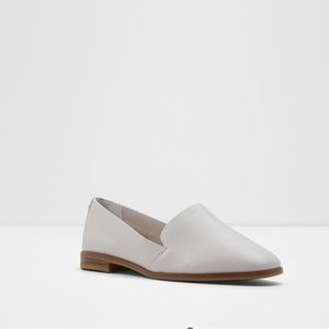 Leather Aldo Veadith flats in light purple/gray, never worn